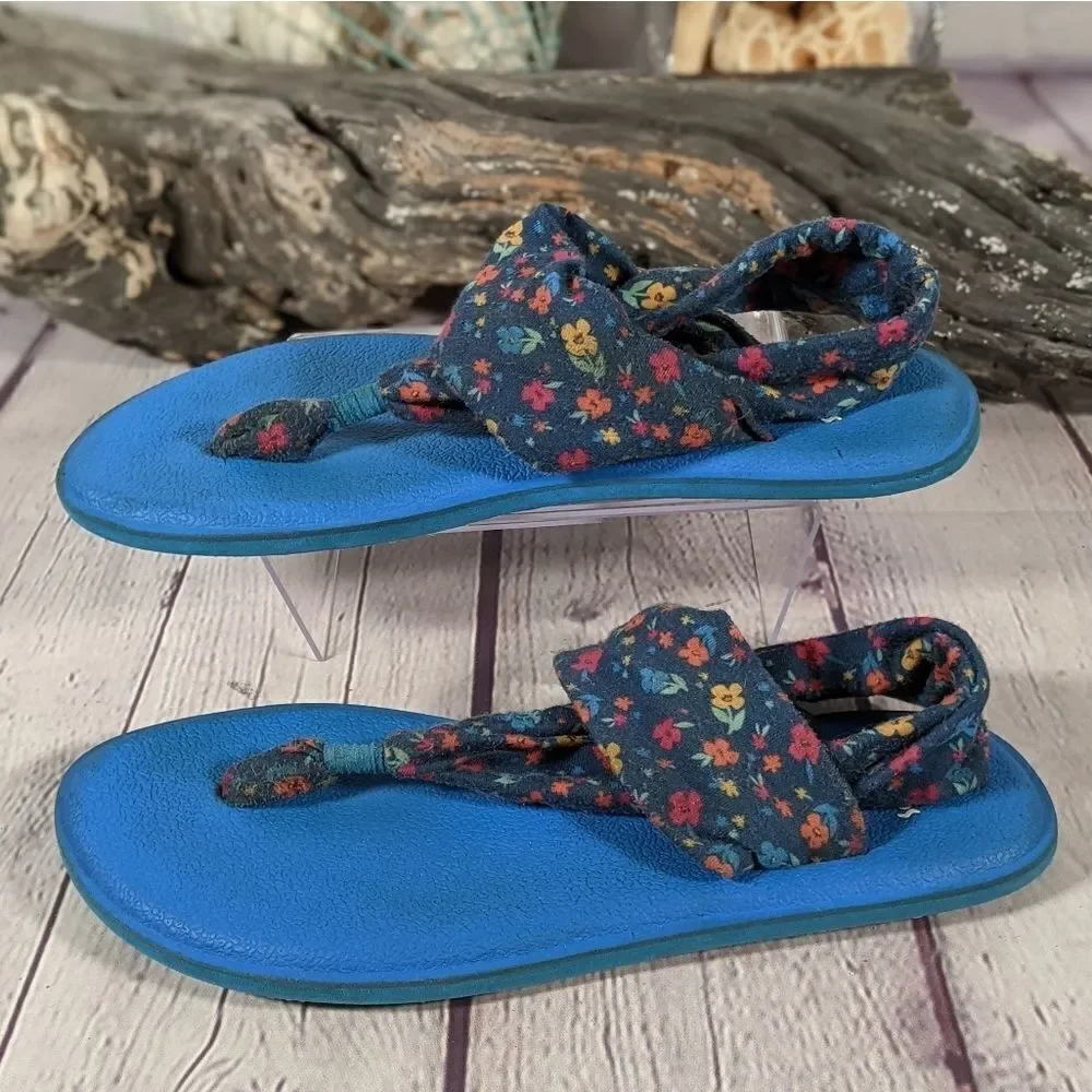 Sanuk Youth Yoga Sling Burst Floral Thong Sandals - Size 4-5